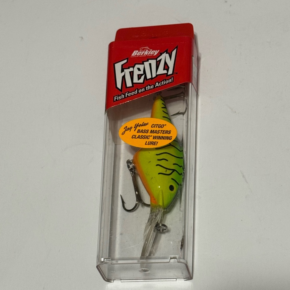 Berkley Frenzy Fishing Lure in Yellow and Green